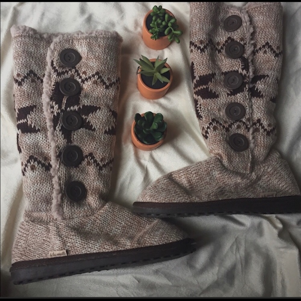 Super soft slipper boots